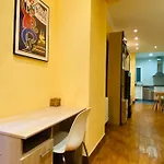 Casa Naranja - Centrally Located, Spacious, Unique Lägenhet