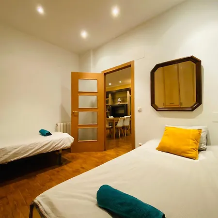 Casa Naranja - Centrally Located, Spacious, Unique *