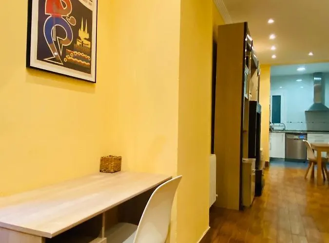 Casa Naranja - Centrally Located, Spacious, Unique Apartment